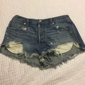 Abercrombie & Fitch High Rise Festival Short